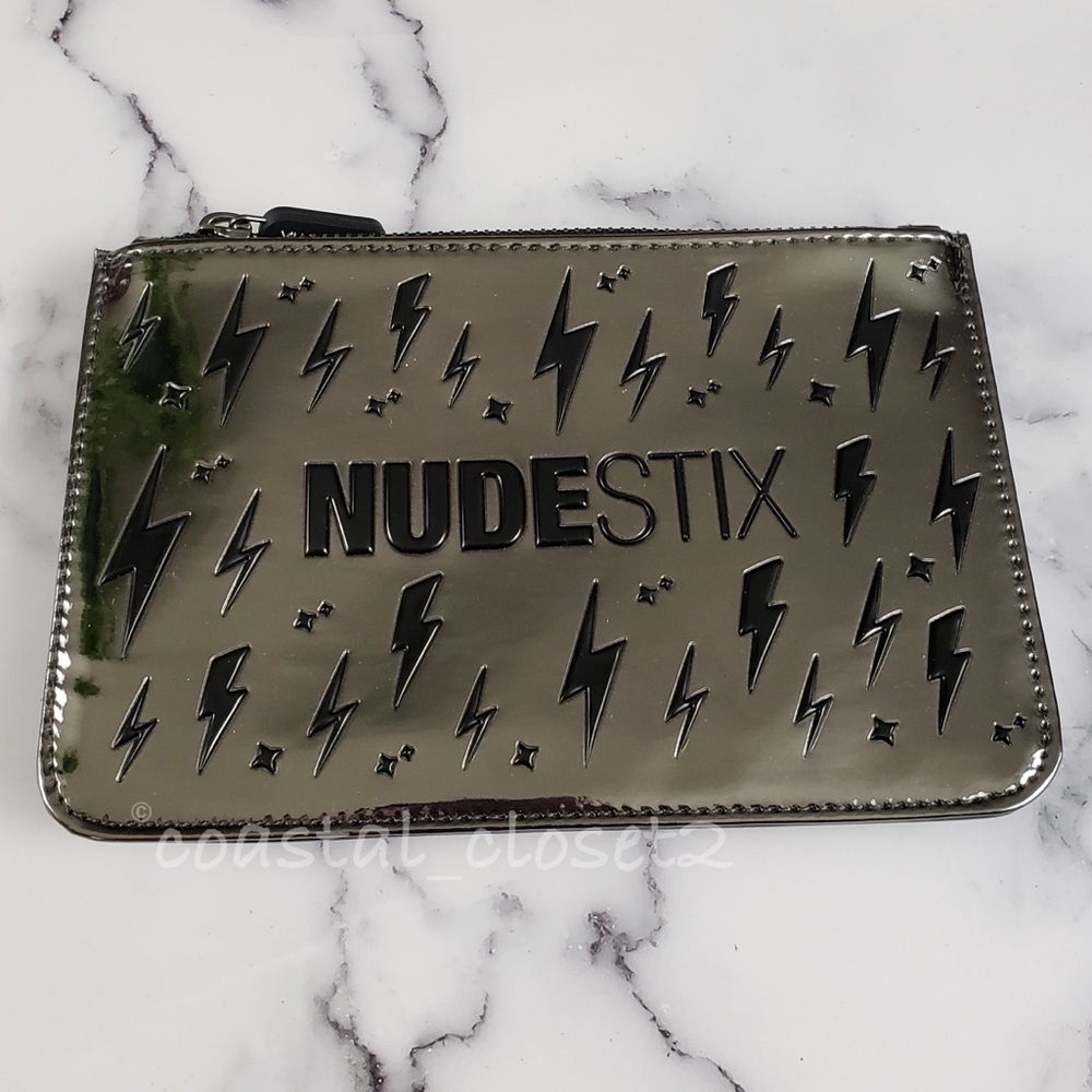 Nudestix Travel Beauty Bag